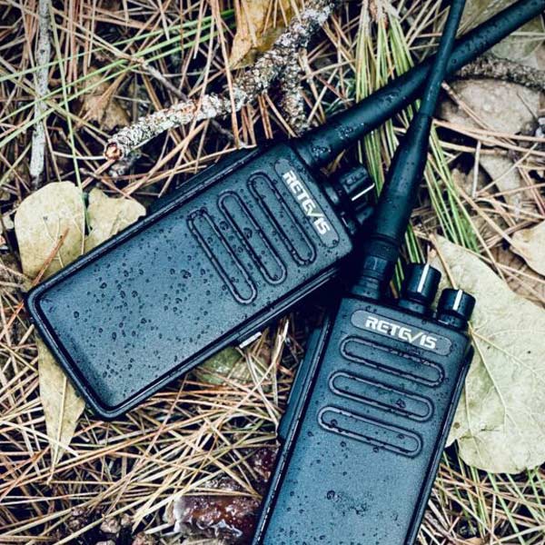 2 PCS RT81 DMR Walkie Talkie with Program Cable